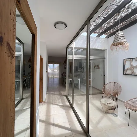 Dinateli, Salinas Golf וילה