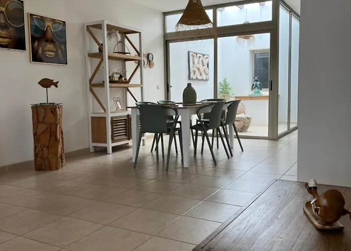 Dinateli, Salinas Golf וילה *