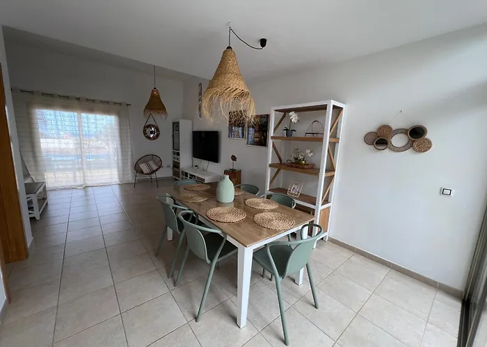 Dinateli, Salinas Golf Villa Caleta De Fuste