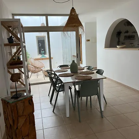 Dinateli, Salinas Golf Villa *