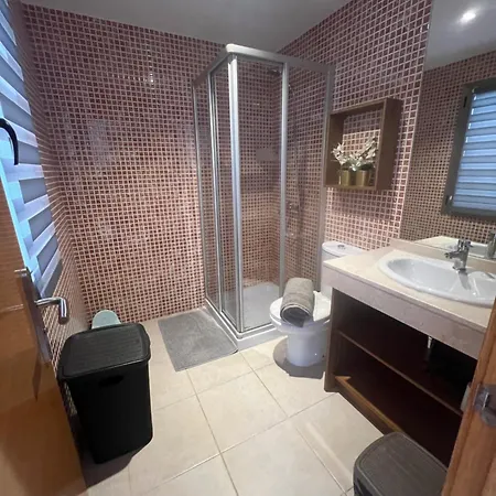 Dinateli, Salinas Golf Villa *